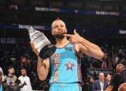 开云体育在线-关于NBA选手发挥出色，荣膺最佳MVP的信息