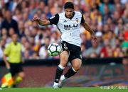 开云体育-瓦伦西亚艰难取胜，争夺淘汰赛资格面临考验的简单介绍