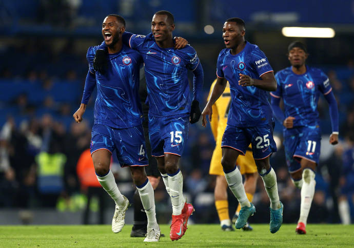 关于切尔西主帅坚守阵容凭借经验避免失误的信息