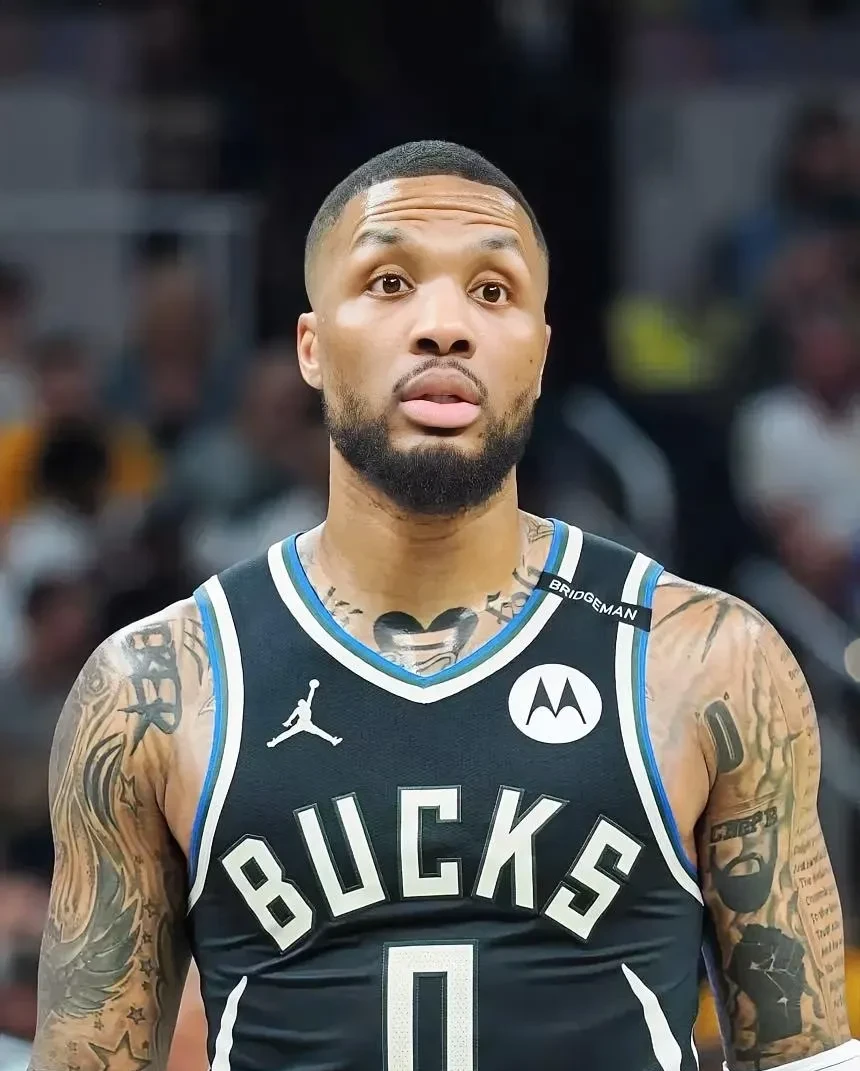 青岛队完胜步行者，利拉德关键制胜