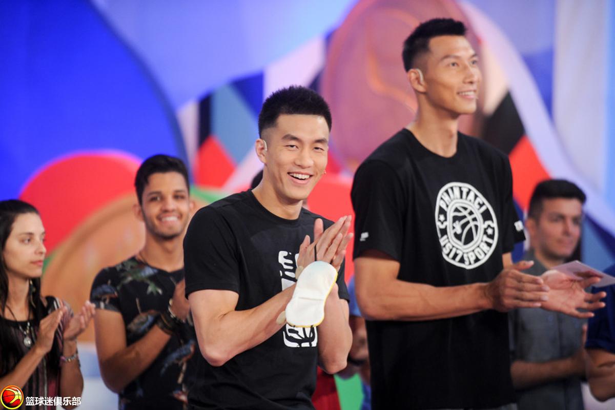 雷霆横扫76人,郭艾伦带队取胜 雷霆横扫76人,郭艾伦带队取胜