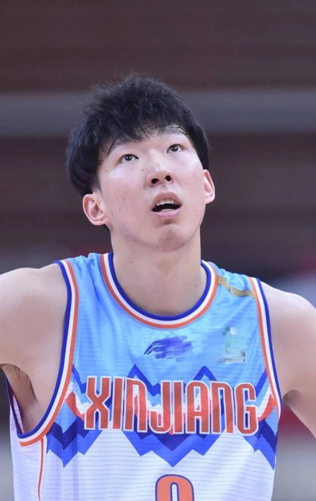 篮网轻取广东队,周琦惊艳四座 篮网轻取广东队,周琦惊艳四座