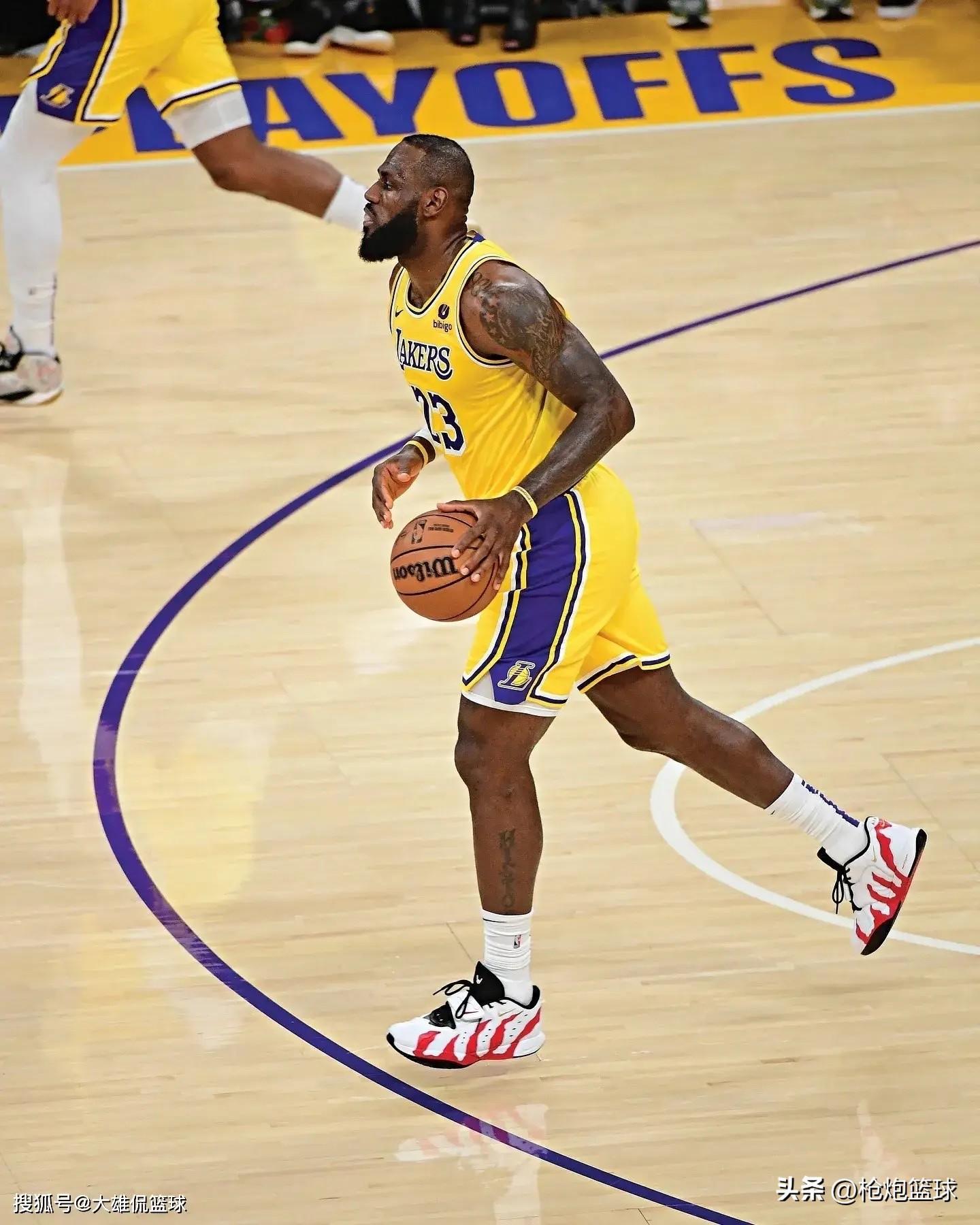 热火轻取独行侠,詹姆斯统治全场 热火轻取独行侠,詹姆斯统治全场