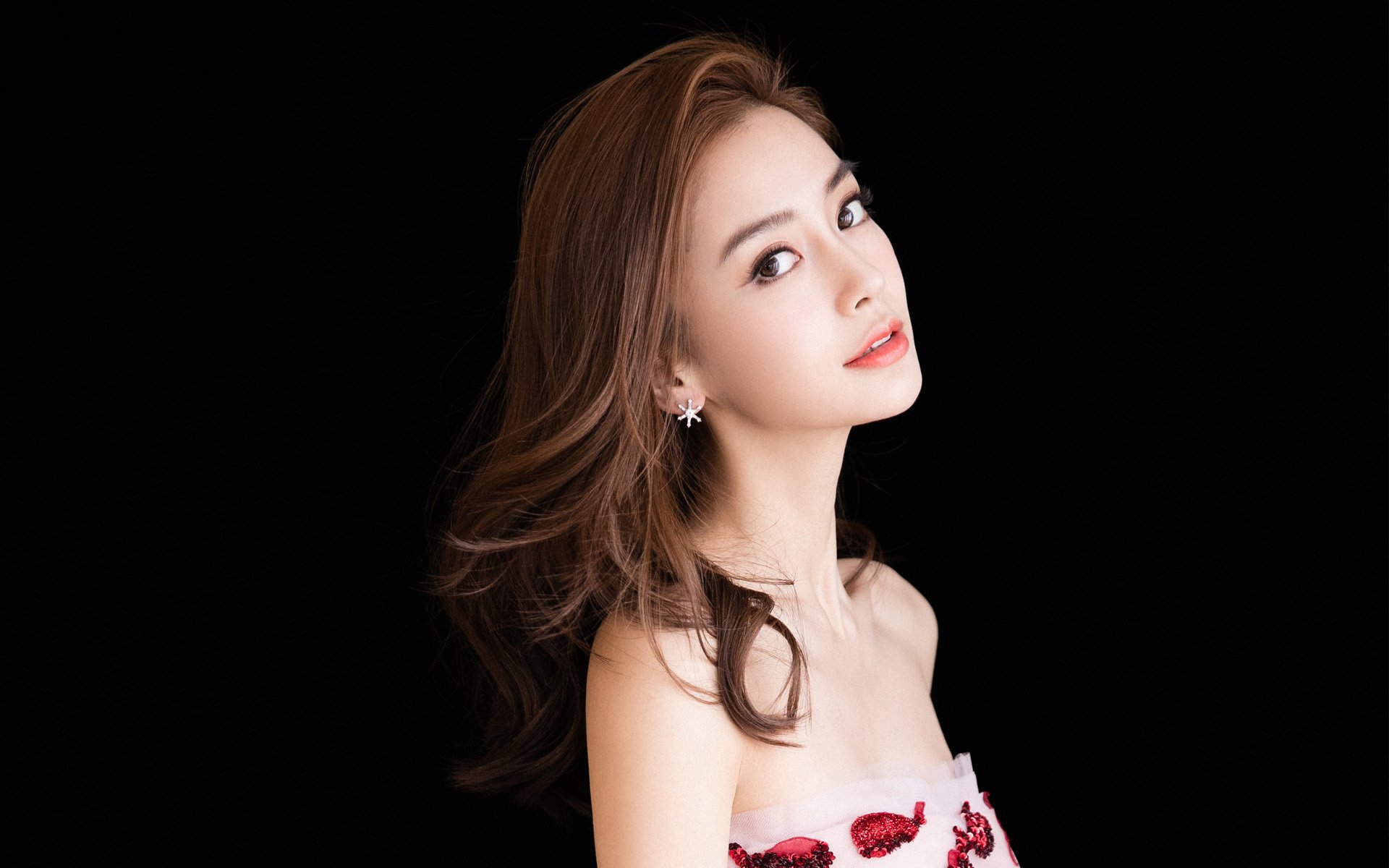 破壁者,马丁内利导演法国单节掀翻巴萨,四节足球首秀的意外启示