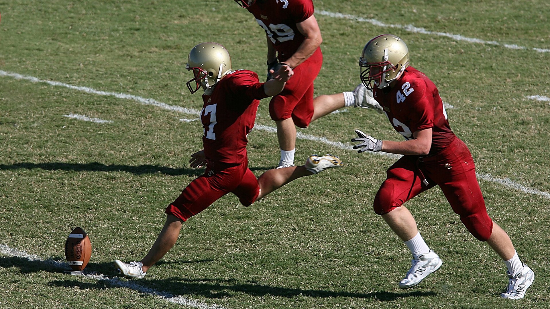 跨维对决，当雄鹿强压雷霆时，锡安在欧冠半决赛接管了比赛