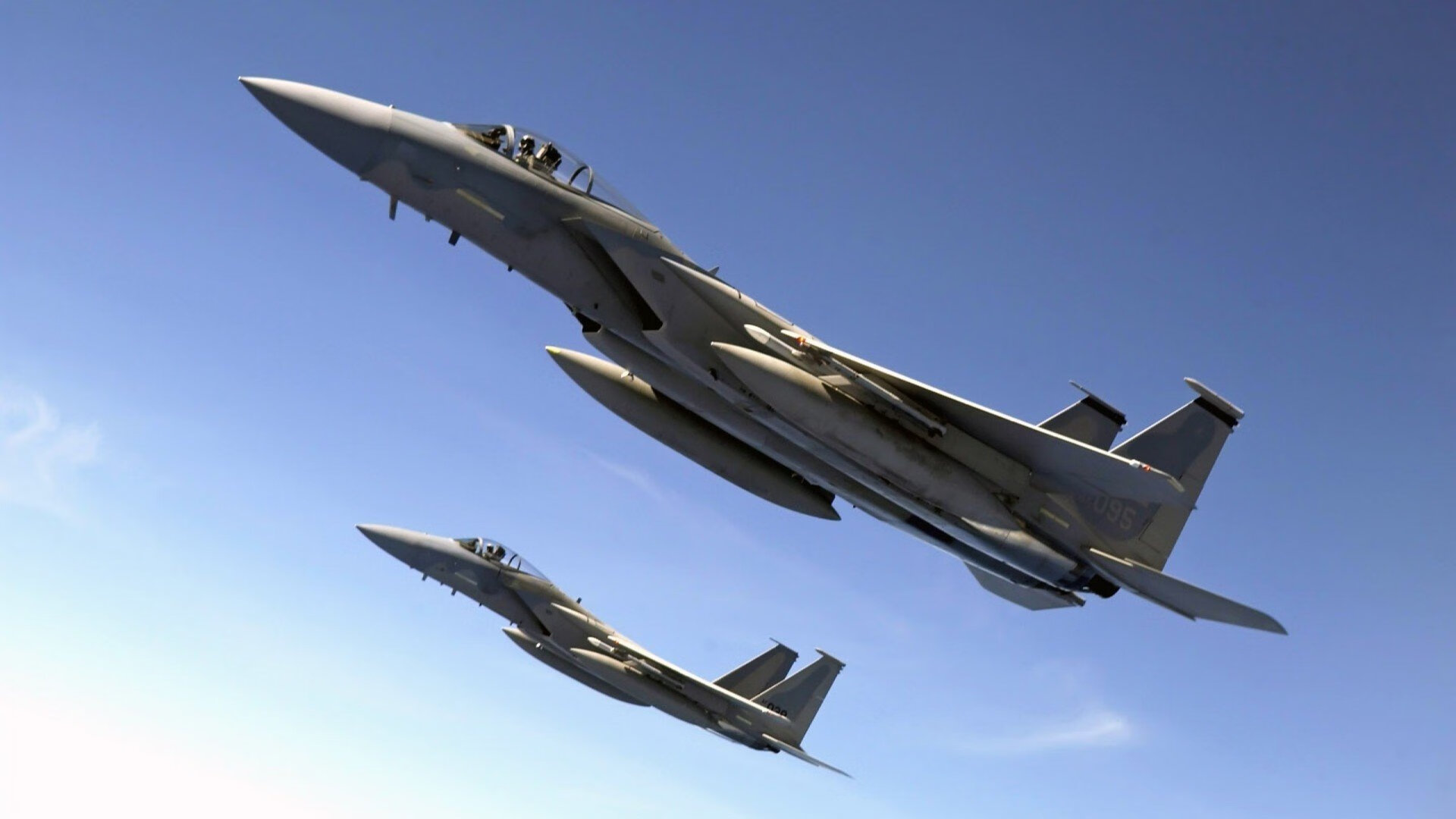 欧冠东西对决,芬兰之星闪耀,京多安关键接管胜莱比锡